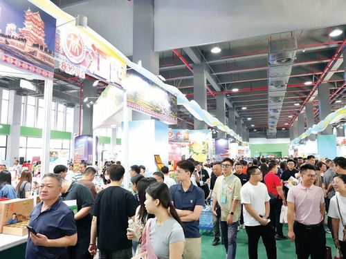 中国故事 全国各地土特产集中亮相 市民游客开启 逛吃买 模式